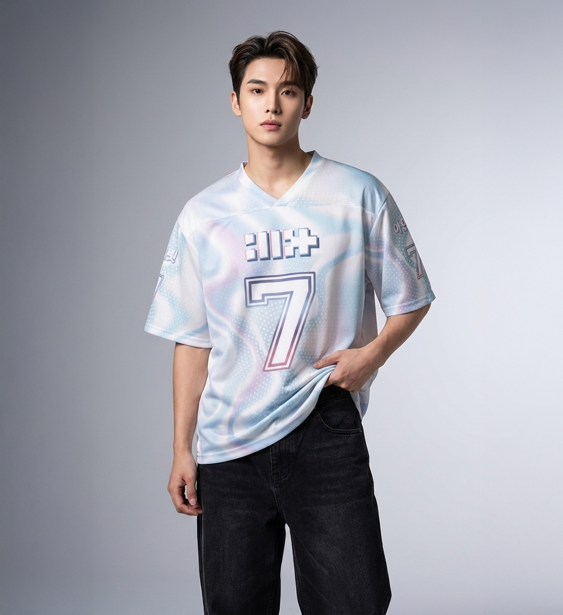 [ILLIT] Glossy V-Neck Jersey (Unisex)