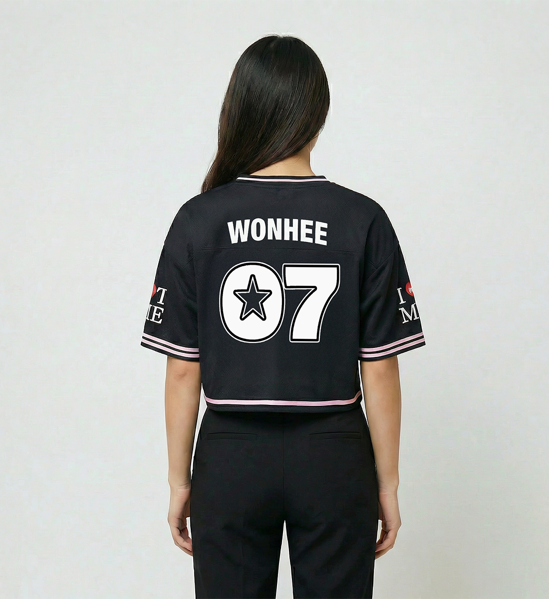 [ILLIT] Not Cute Anymore Crop Jersey